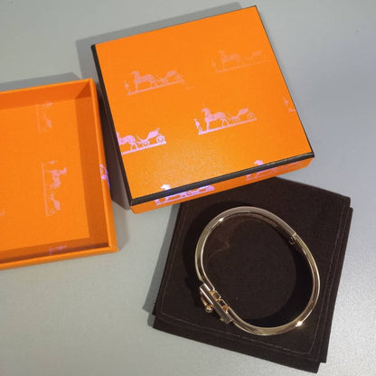 [WZQ]H CLOUD BLUE BRACELET