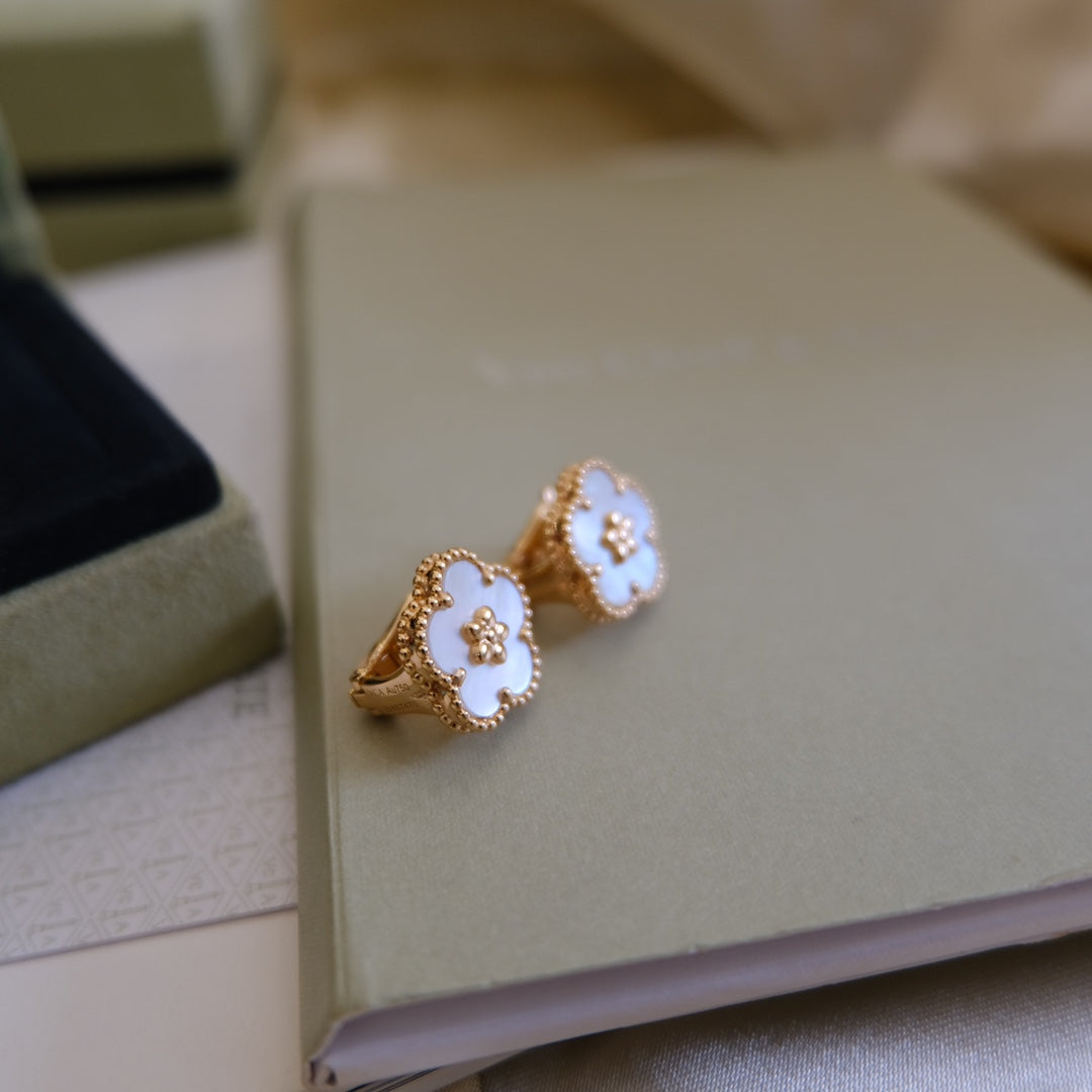 [WZQ]LUCKY PINK GOLD WHITE MOP EARRINGS
