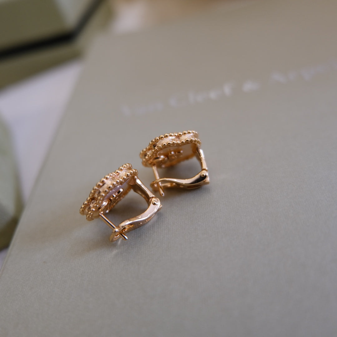 [WZQ]LUCKY PINK GOLD WHITE MOP EARRINGS