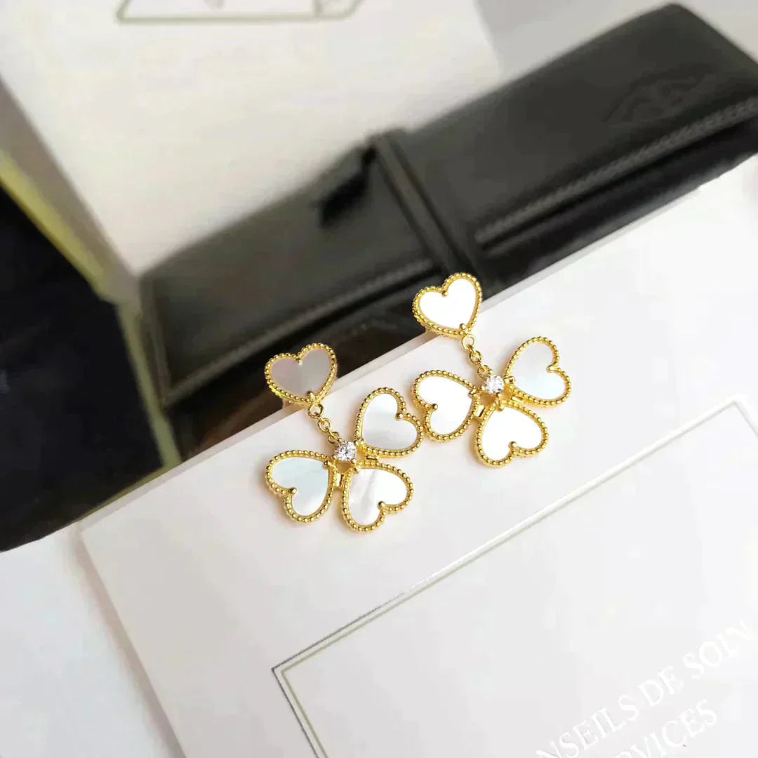 [WZQ]CLOVER SWEET WHITE MOP EARRINGS