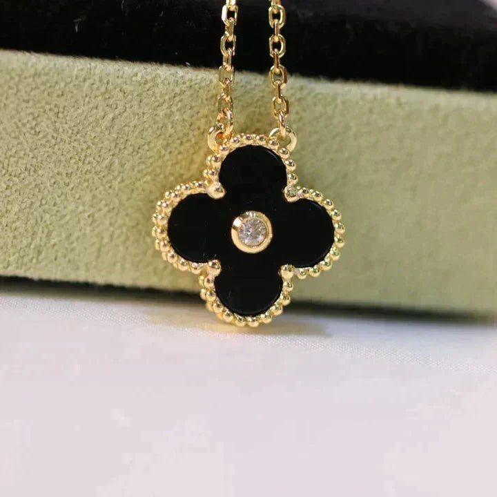 [WZQ]CLOVER 15MM DIAMOND ONYX NECKLACE