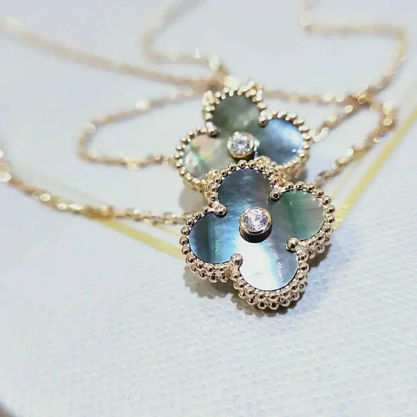 [WZQ]CLOVER 15MM DIAMOND AND MOTHER-OF-GREY NECKLACE