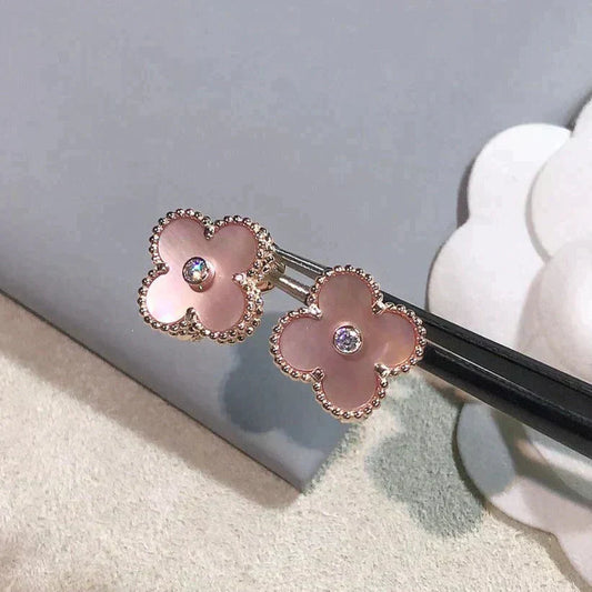 [WZQ]CLOVER MEDIUM 1 MOTIFS  PINK MOP DIAMOND EARRINGS