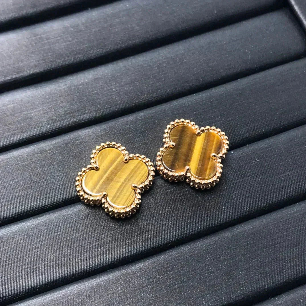 [WZQ]CLOVER MEDIUM 1 MOTIFS TIGER EYE EARRINGS