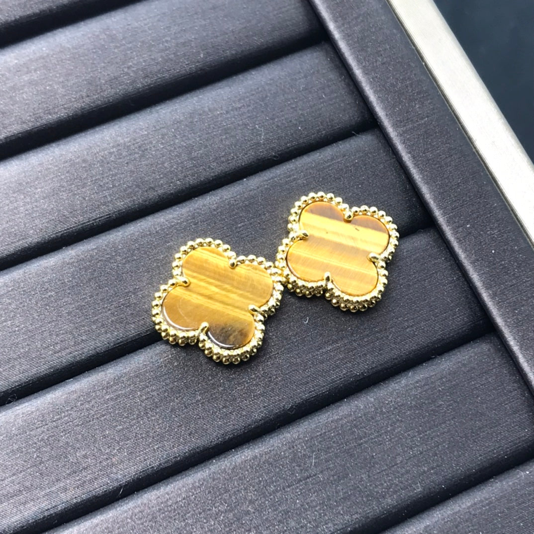 [WZQ]CLOVER MEDIUM 1 MOTIFS TIGER EYE EARRINGS