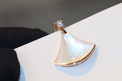 [WZQ]DREAM NECKLACE WHITE MOP PINK GOLD 1 DIAMOND