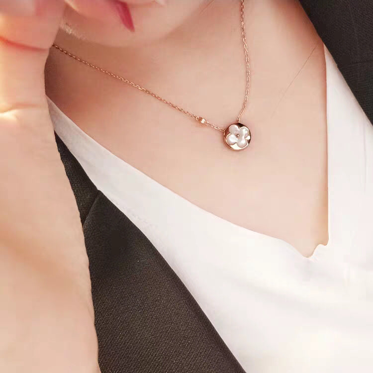 [WZQ]SUN MOP GOLD 1 DIAMOND NECKLACE