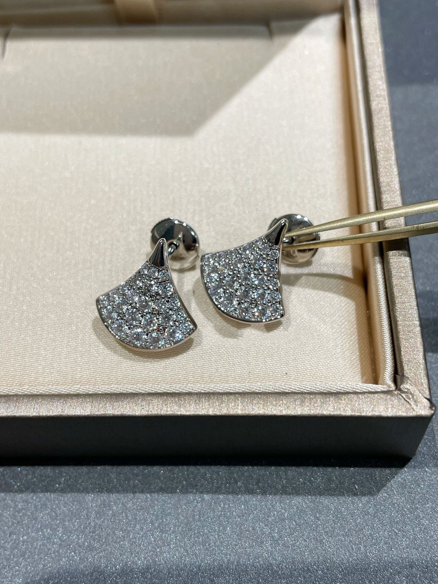 [WZQ]DREAM STUD EARRINGS DIAMOND