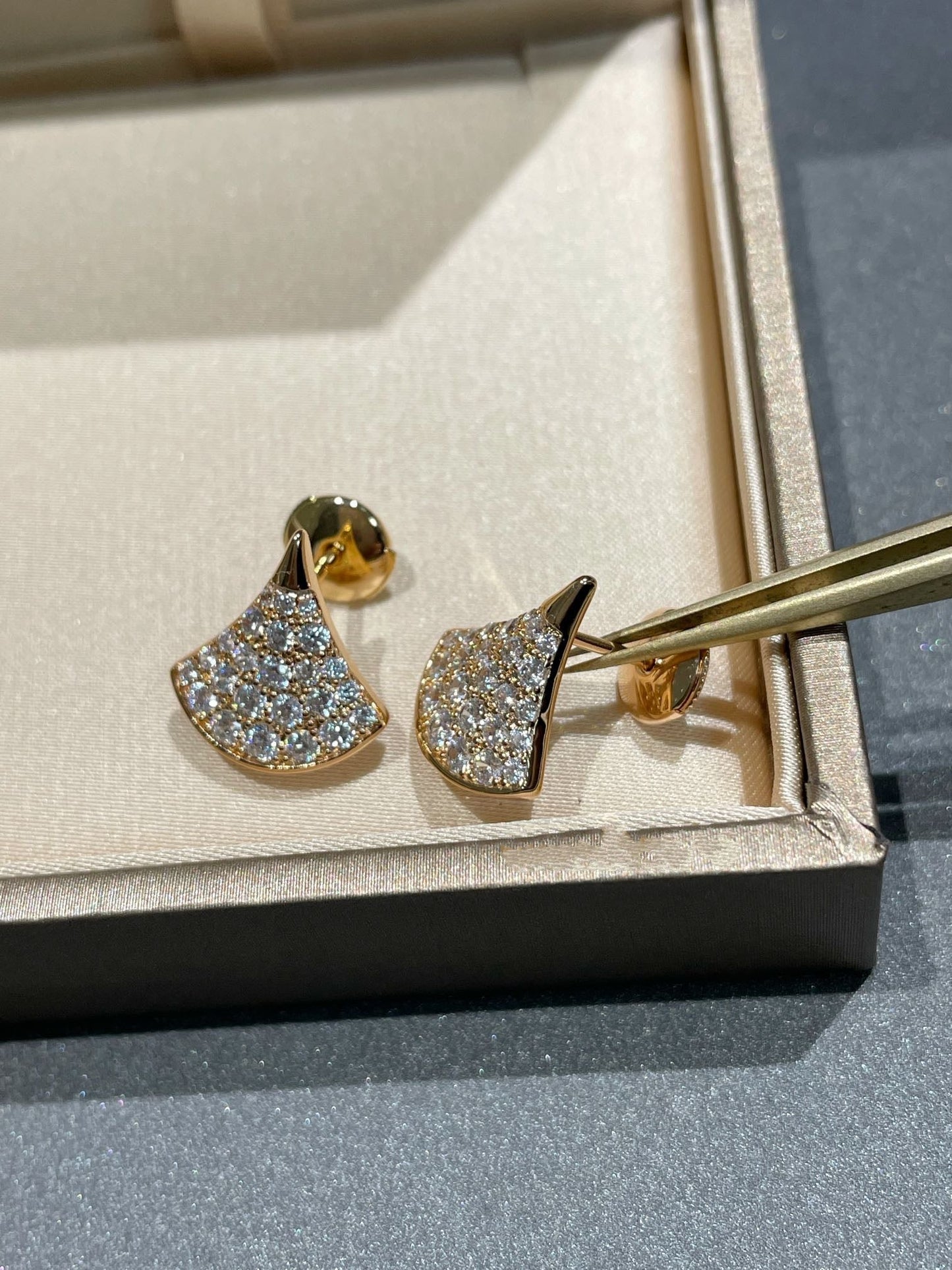 [WZQ]DREAM STUD EARRINGS DIAMOND