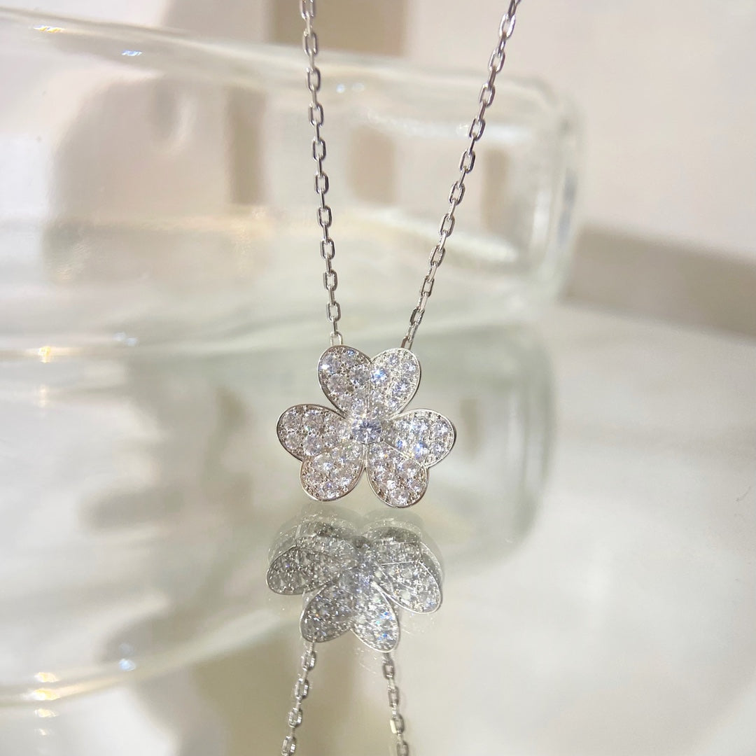 [WZQ]FLOWER DIAMOND NECKLACE