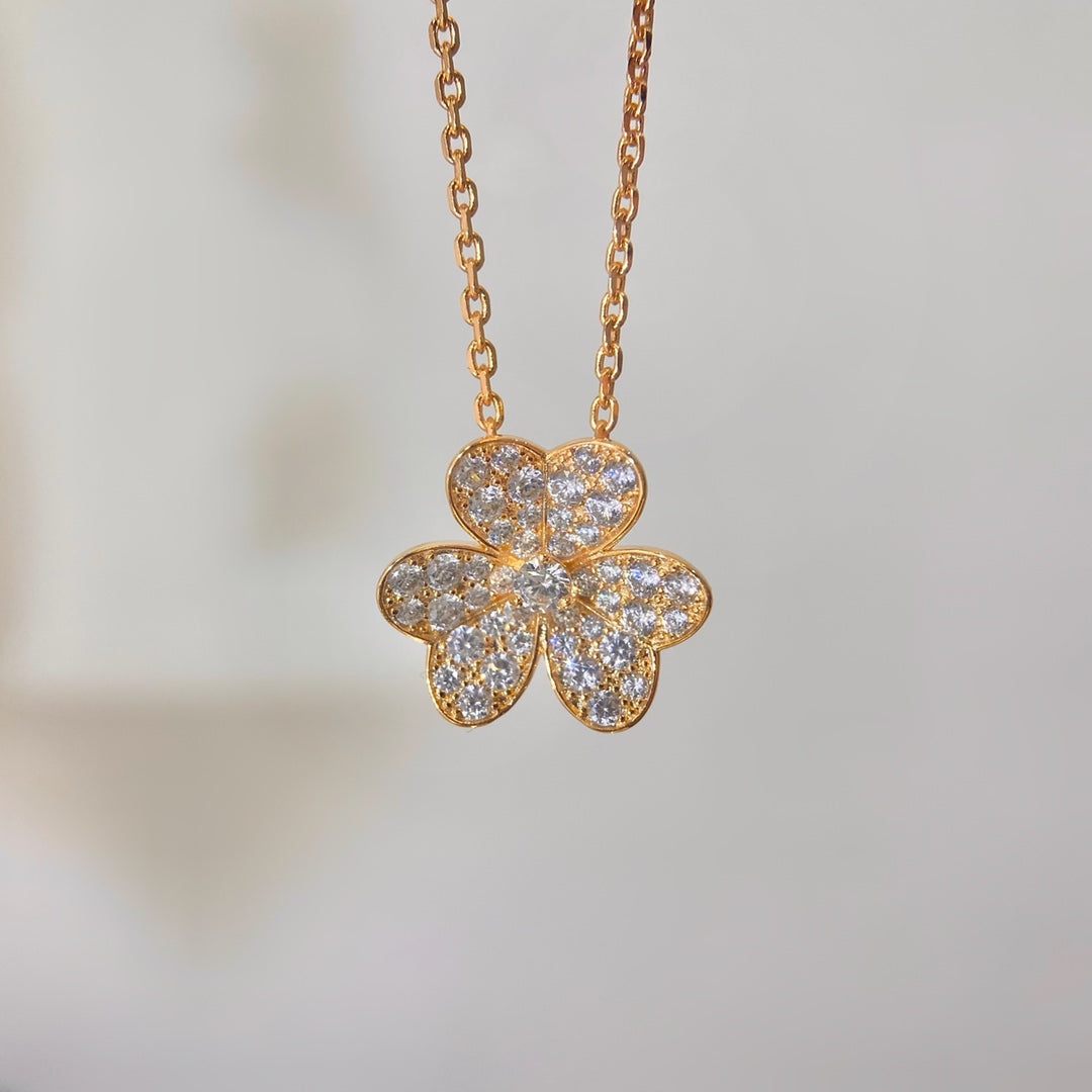 [WZQ]FLOWER DIAMOND NECKLACE