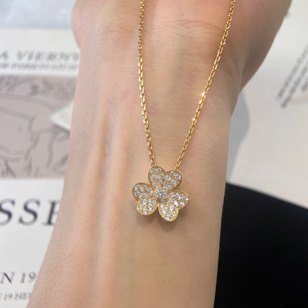 [WZQ]FLOWER DIAMOND NECKLACE