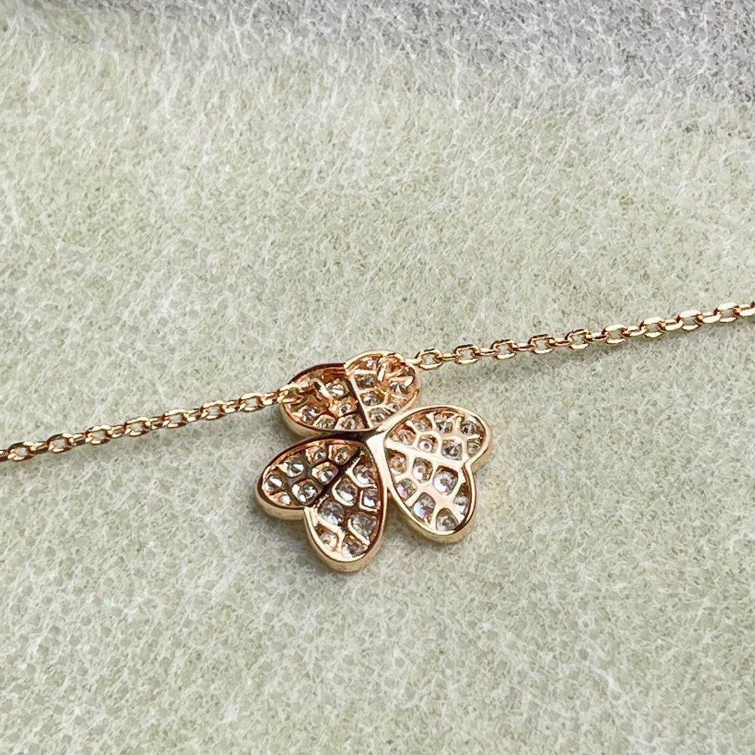 [WZQ]FLOWER DIAMOND NECKLACE