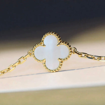 [WZQ]CLOVER 20 MOTIFS WHITE MOP NECKLACE