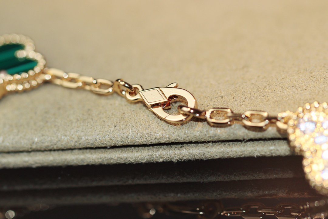 [WZQ]CLOVER 20 MOTIFS ONYX ROSE GOLD