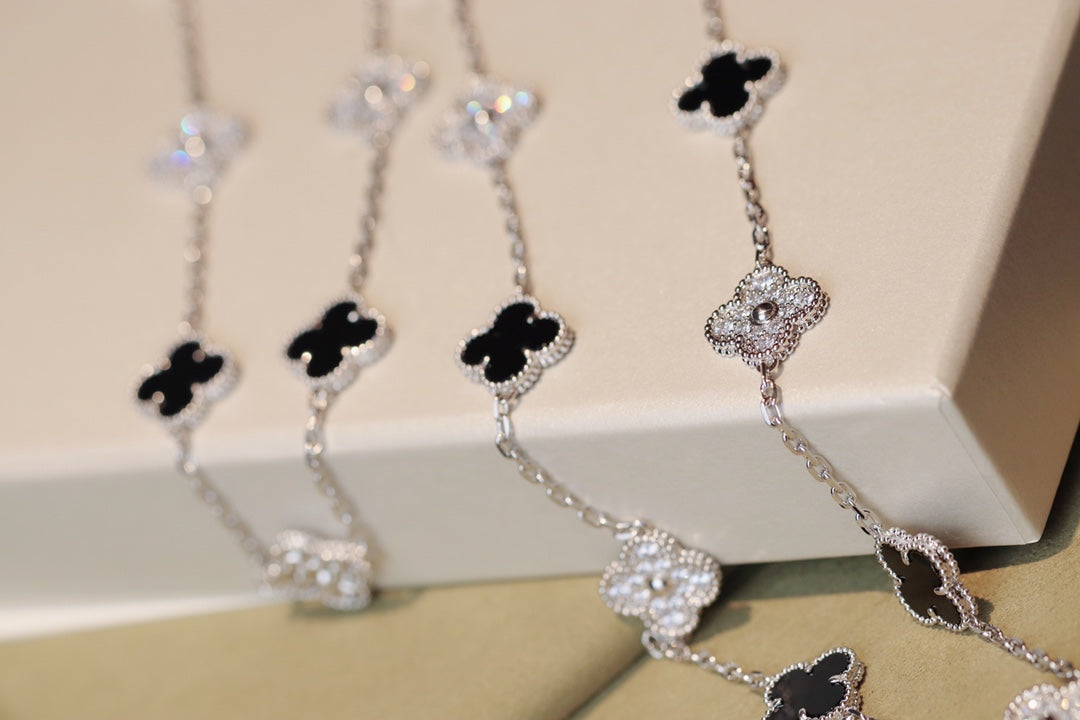 [WZQ]CLOVER 20 MOTIFS ONYX DIAMOND SILVER
