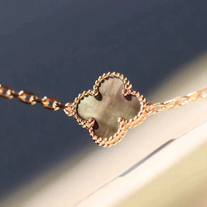 [WZQ]CLOVER 20 MOTIFS LASER DIAMOND NECKLACE