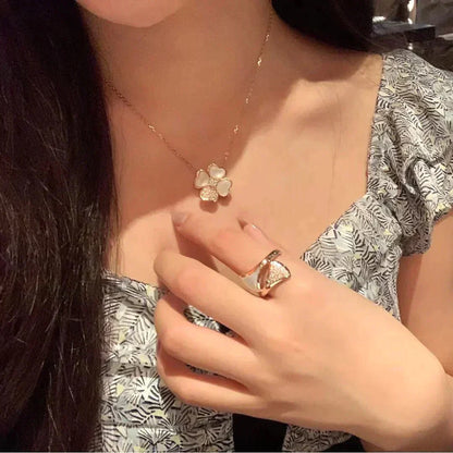 [WZQ]CLOVER MOP DIAMOND ROSE GOLD NECKLACE