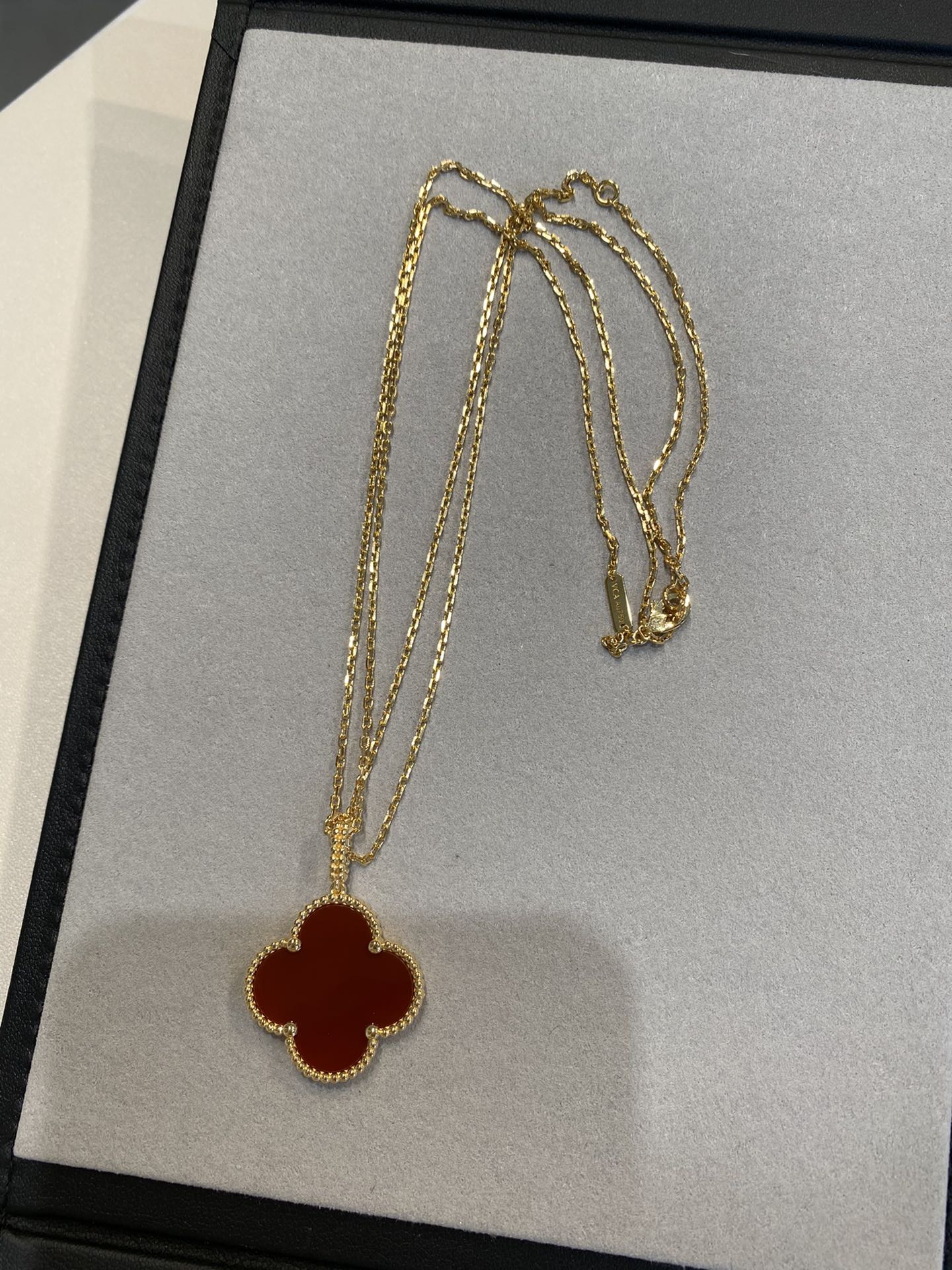 [WZQ]CLOVER 25MM NECKLACE GOLD CARNELIAN