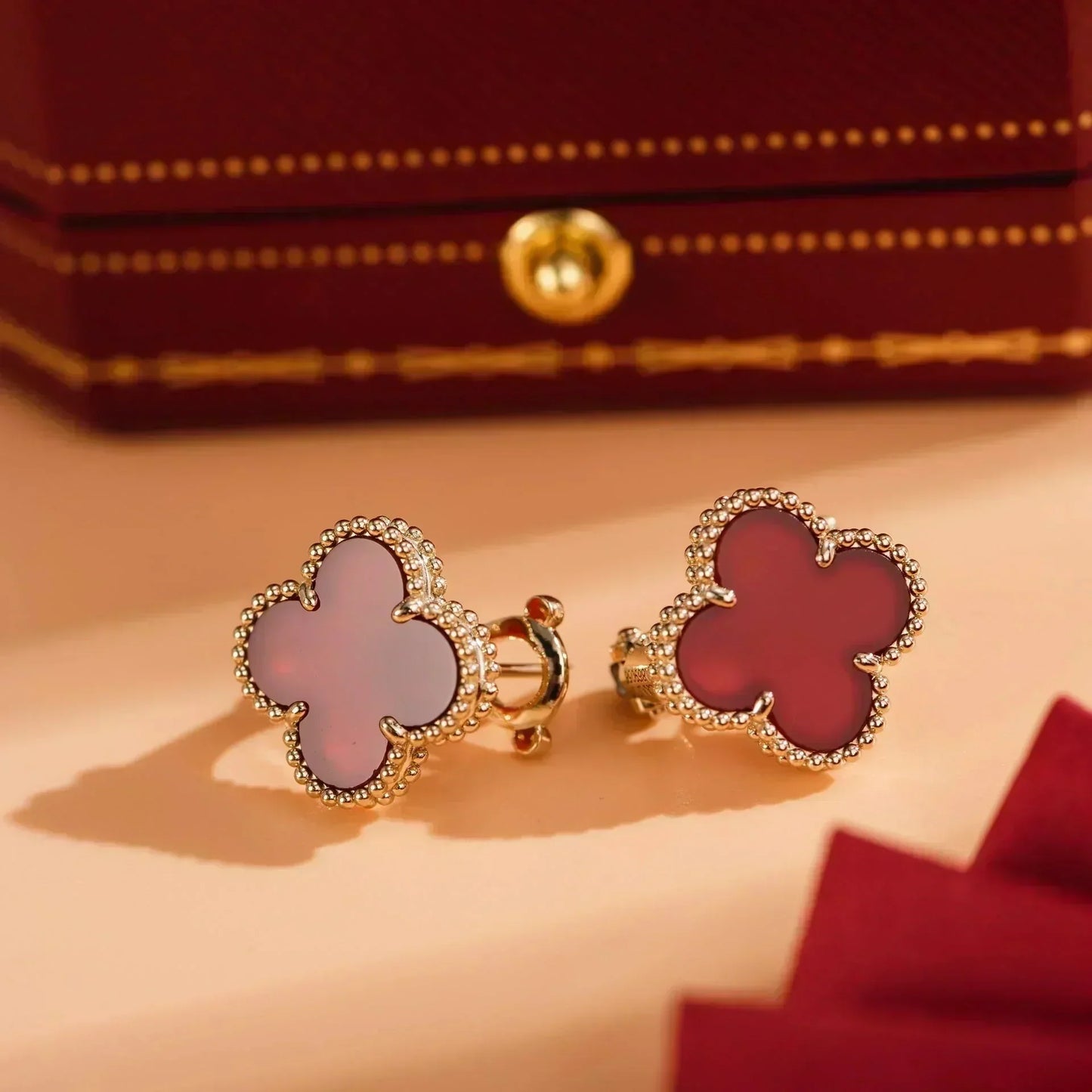 [WZQ]CLOVER MEDIUM 1 MOTIFS CARNELIAN  EARRINGS