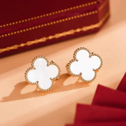[WZQ]CLOVER MEDIUM 1 MOTIFS  WHITE MOP STUD EARRINGS