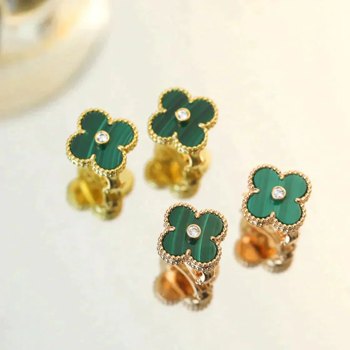 [WZQ]CLOVER MEDIUM 1 MOTIFS MALACHITE DIAMOND EARRINGS