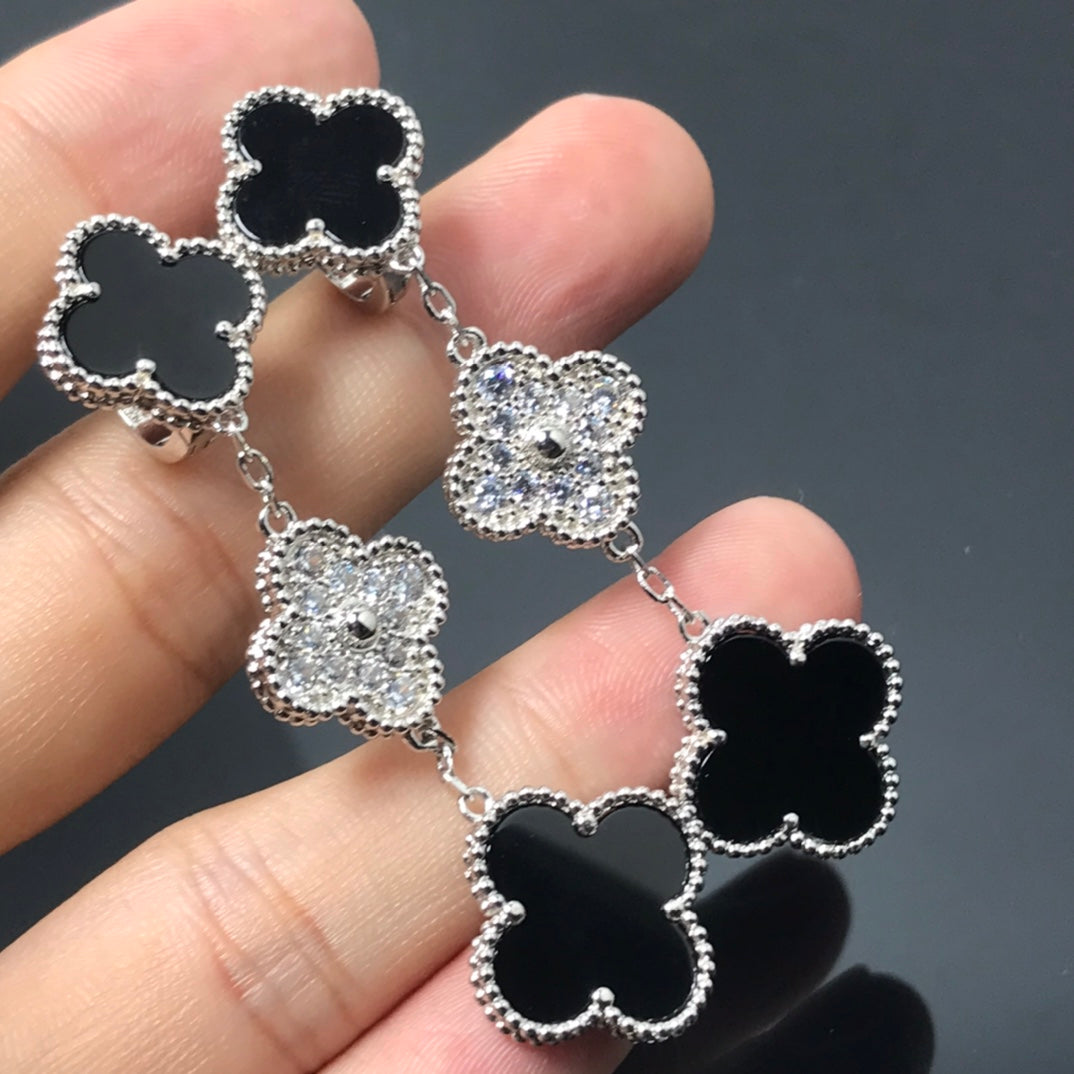 [WZQ]CLOVER 3 MOTIF DIAMOND ONYX SILVER EARRINGS