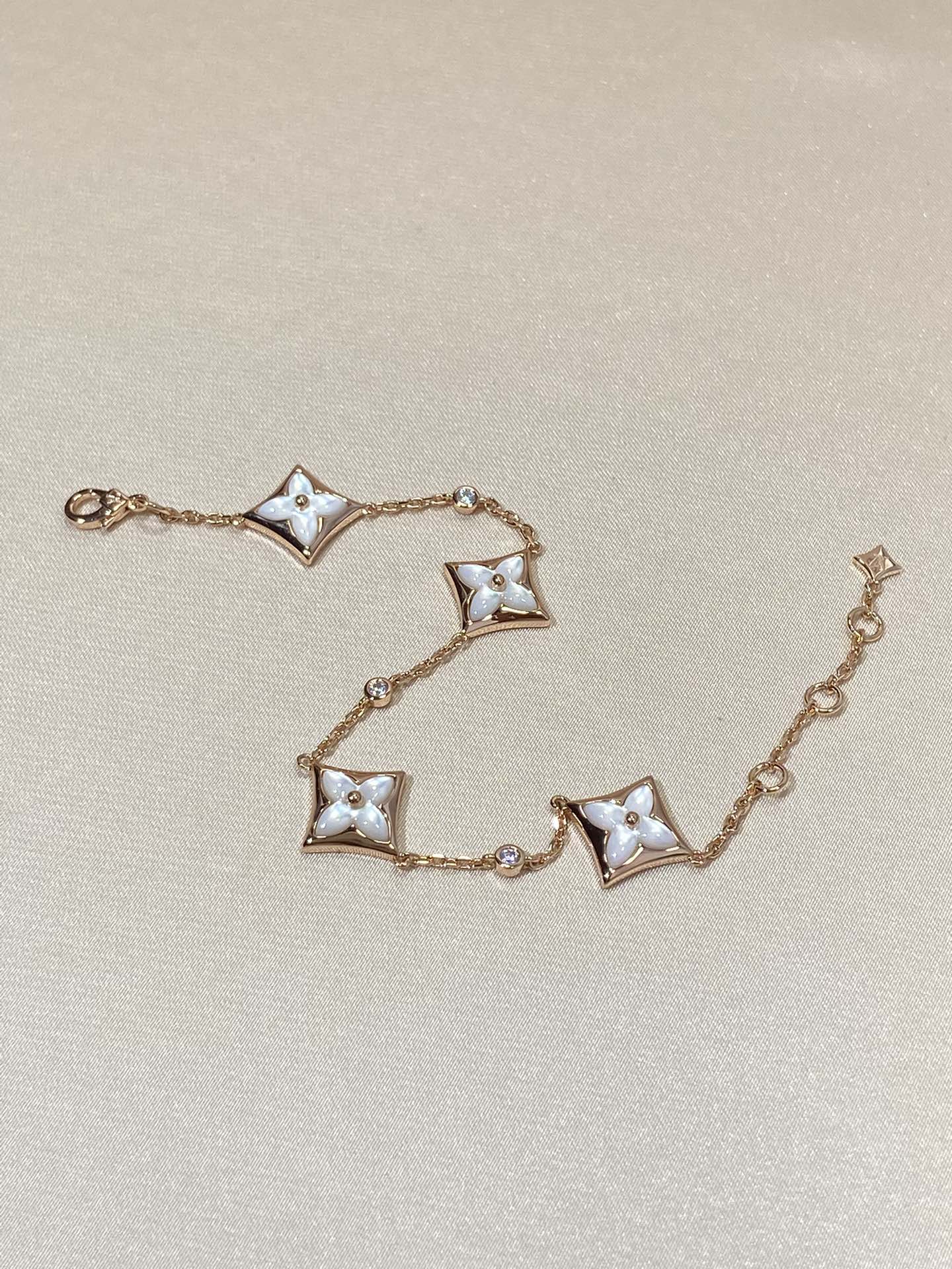[WZQ]STAR 4 MOTIF MOP DIAMOND PINK GOLD BRACELET