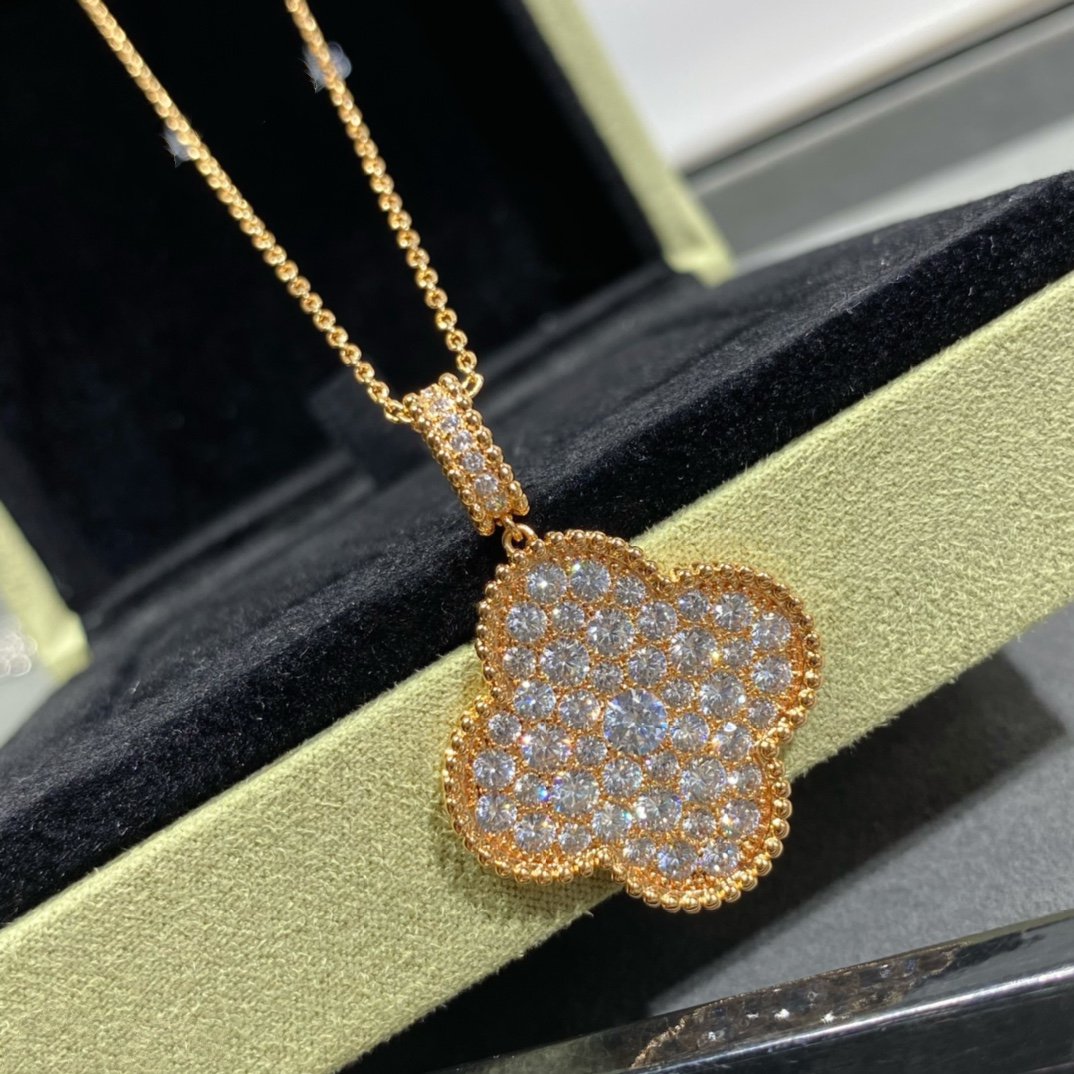 [WZQ]CLOVER 25MM LARGE PEDANT DIAMOND PAVED LONG NECKLACE