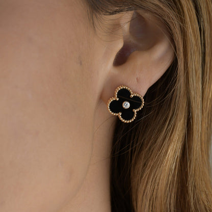 [WZQ]CLOVER MEDIUM 1 MOTIFS ONYX DIAMOND EARRINGS