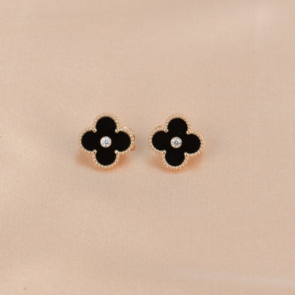 [WZQ]CLOVER MEDIUM 1 MOTIFS ONYX DIAMOND EARRINGS