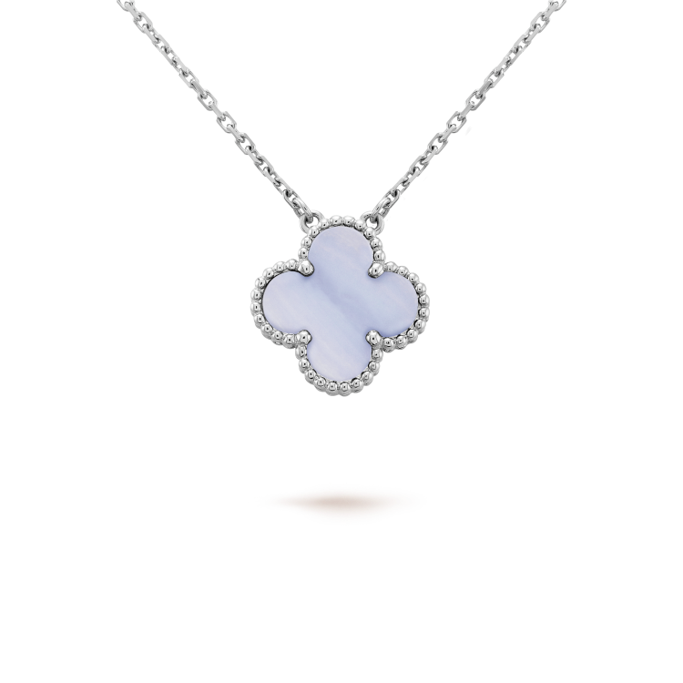 [WZQ]CLOVER 15MM BLUE CHALCEDONY NECKLACE SILVER