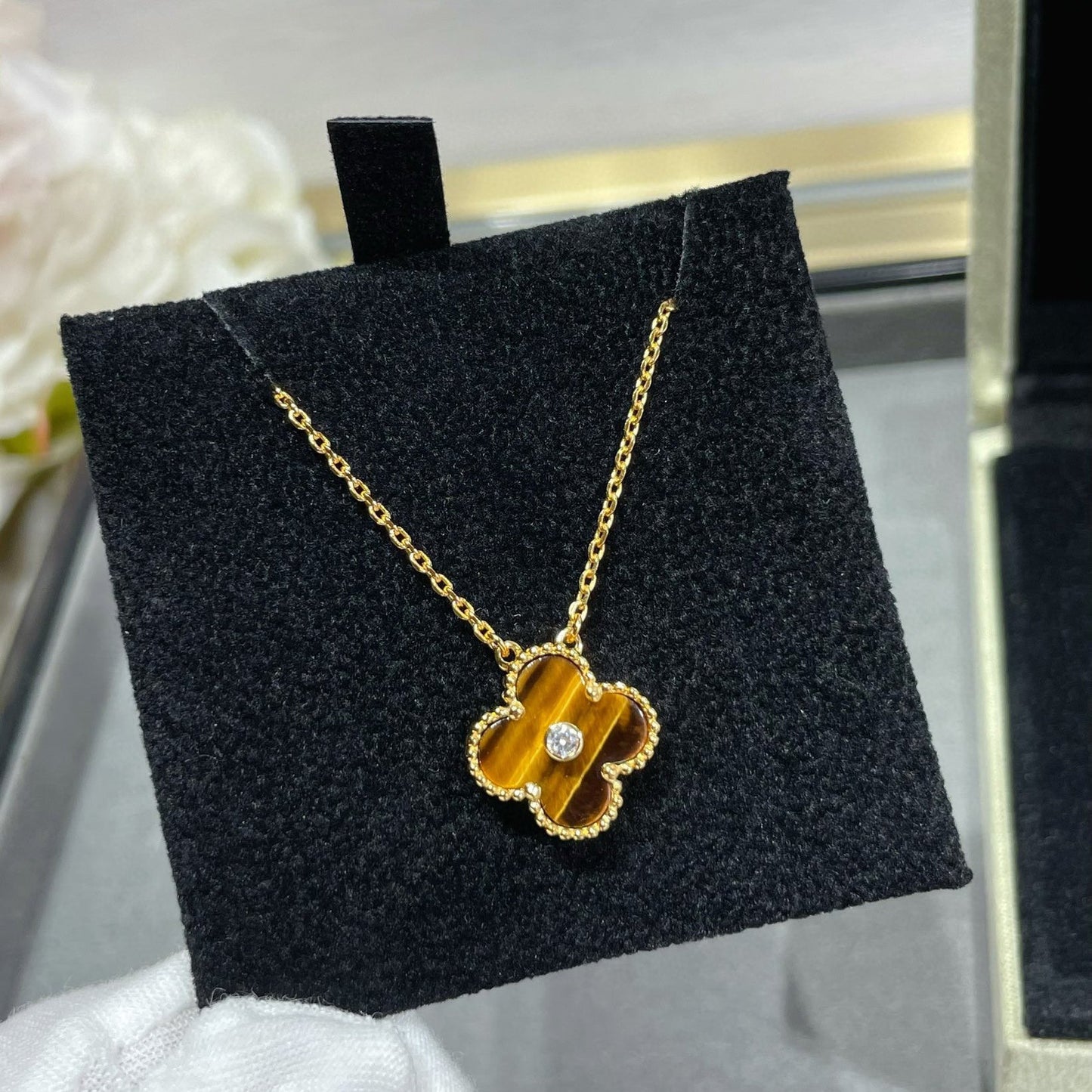 [WZQ]CLOVER 15MM DIAMOND AND YELLOW TIGER'S EYE AGATE necklace