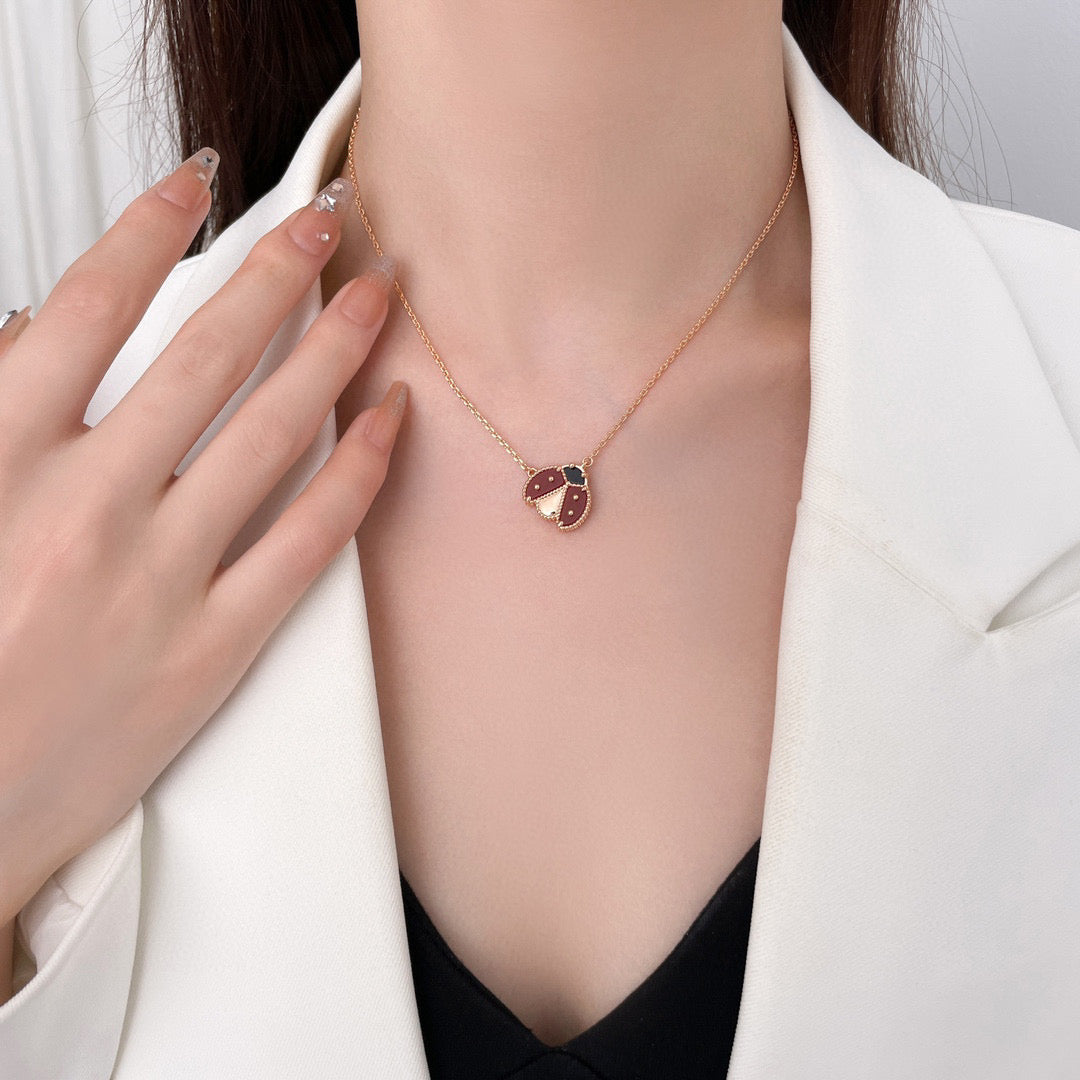 [WZQ]LUCKY  CARNELIANS LADYBUG NECKLACE