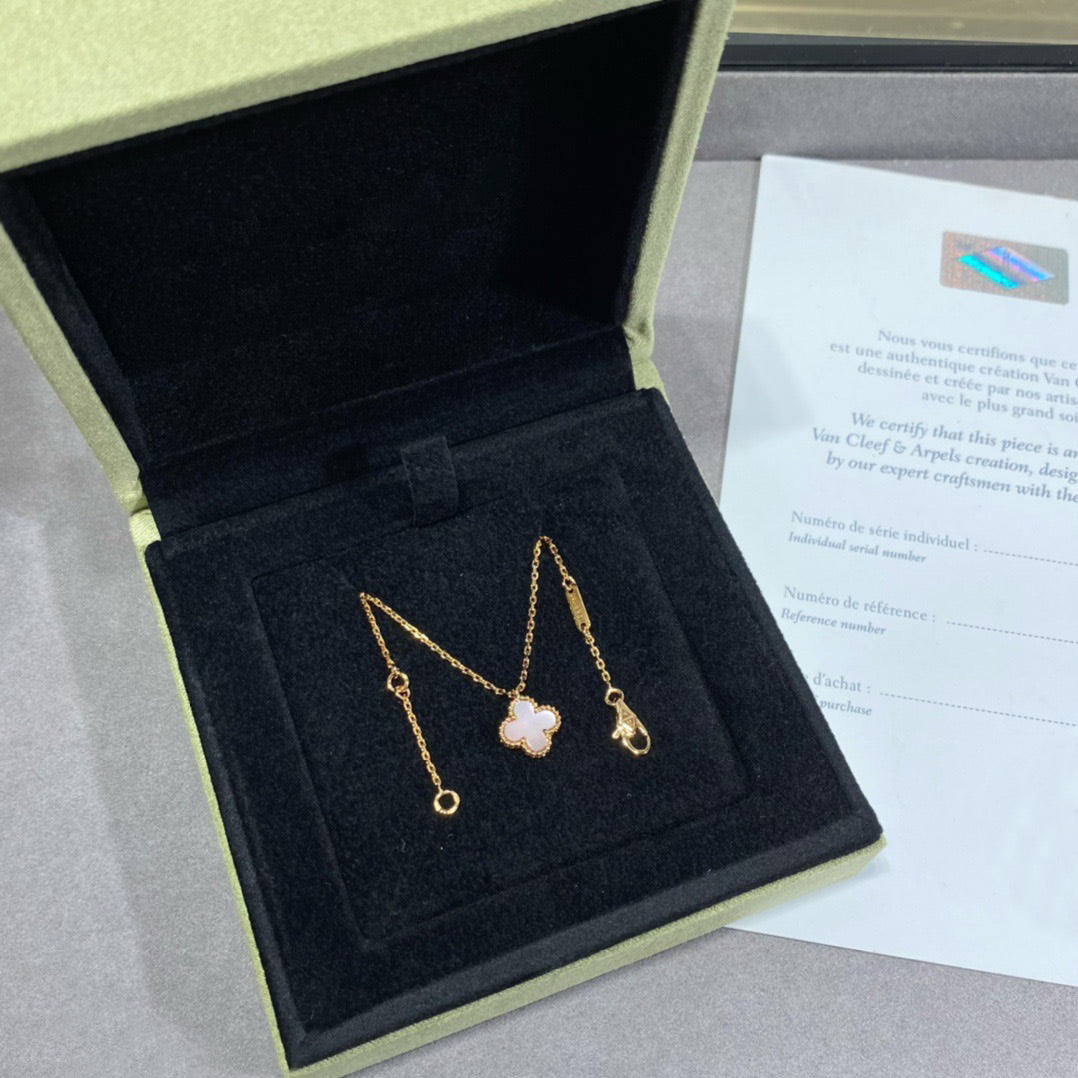 [WZQ]CLOVER 15MM PINK MOTHER-OF-PEARL SINGLE FLOWER NECKLACE