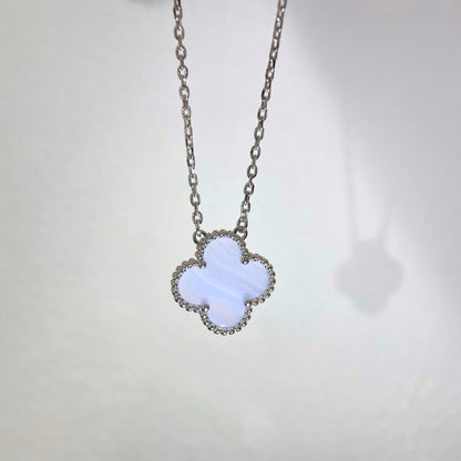 [WZQ]CLOVER 15MM BLUE CHALCEDONY NECKLACE SILVER