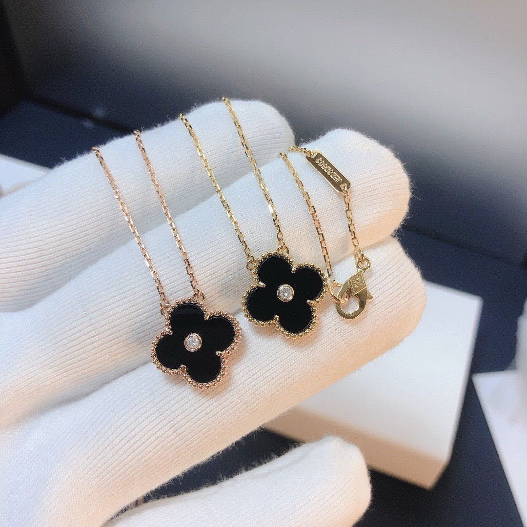 [WZQ]CLOVER 15MM DIAMOND ONYX NECKLACE