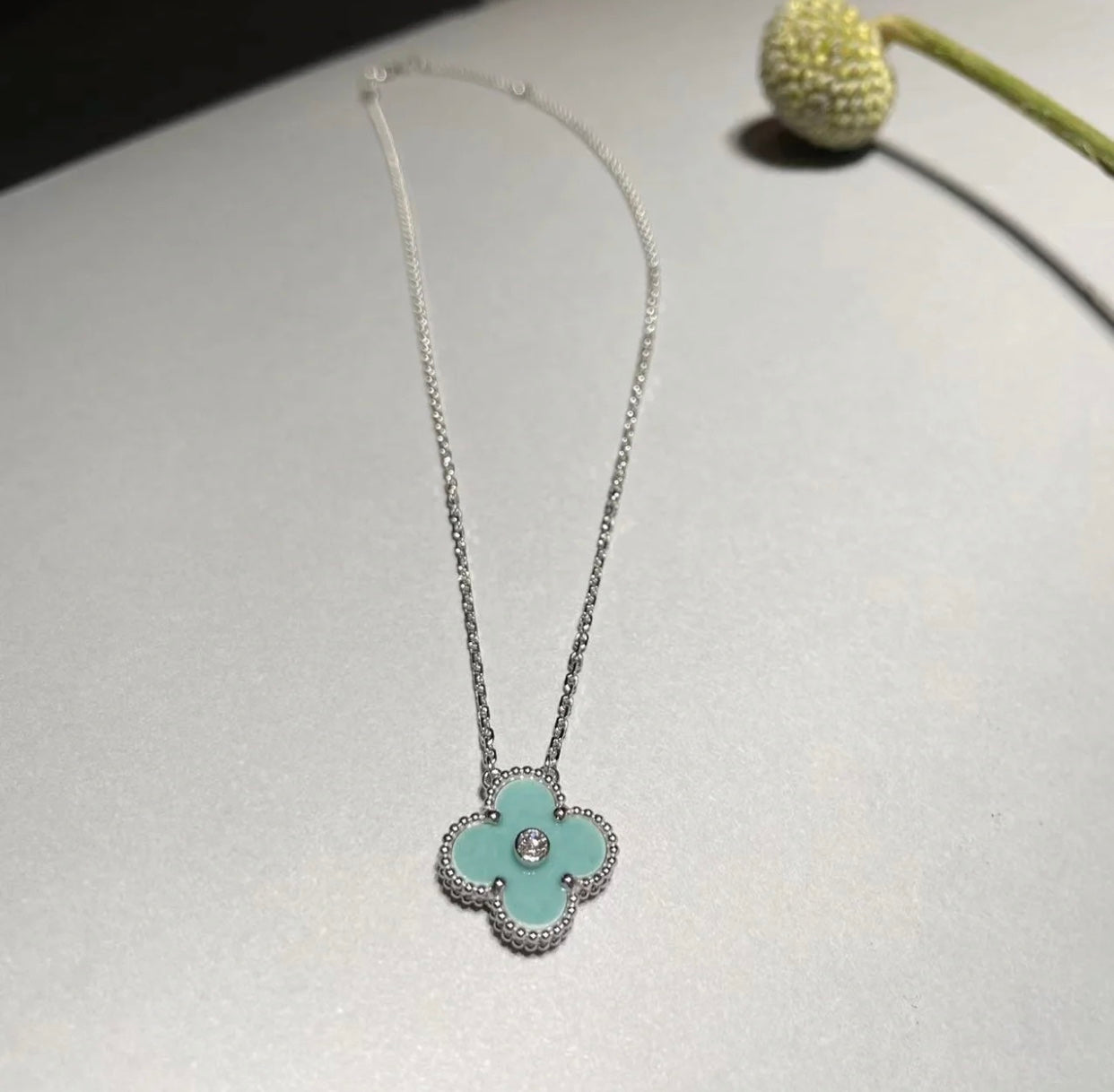 [WZQ]CLOVER 1 DIAMOND LIGHT BLUE SILVER NECKLACE