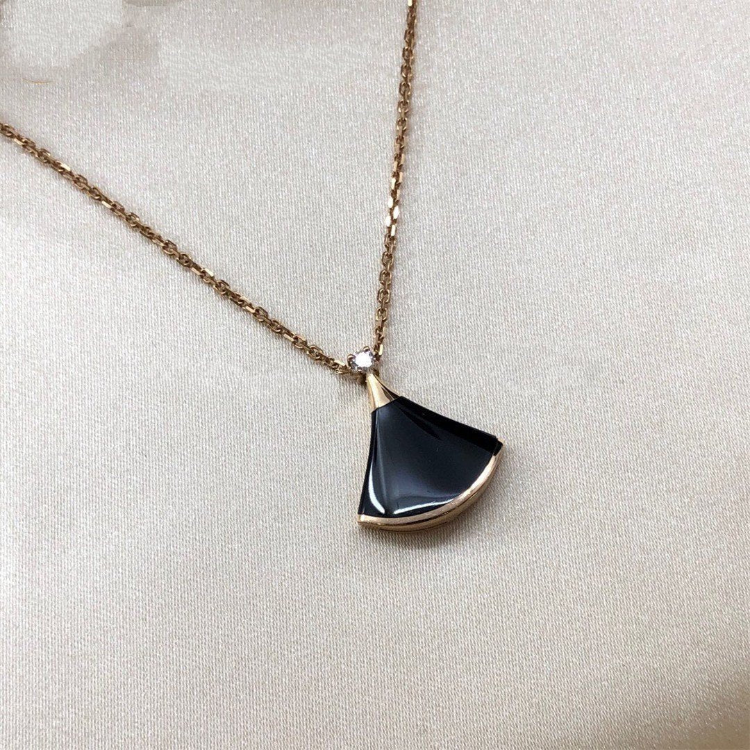[WZQ]DREAM NECKLACE ONYX 1 DIAMOND