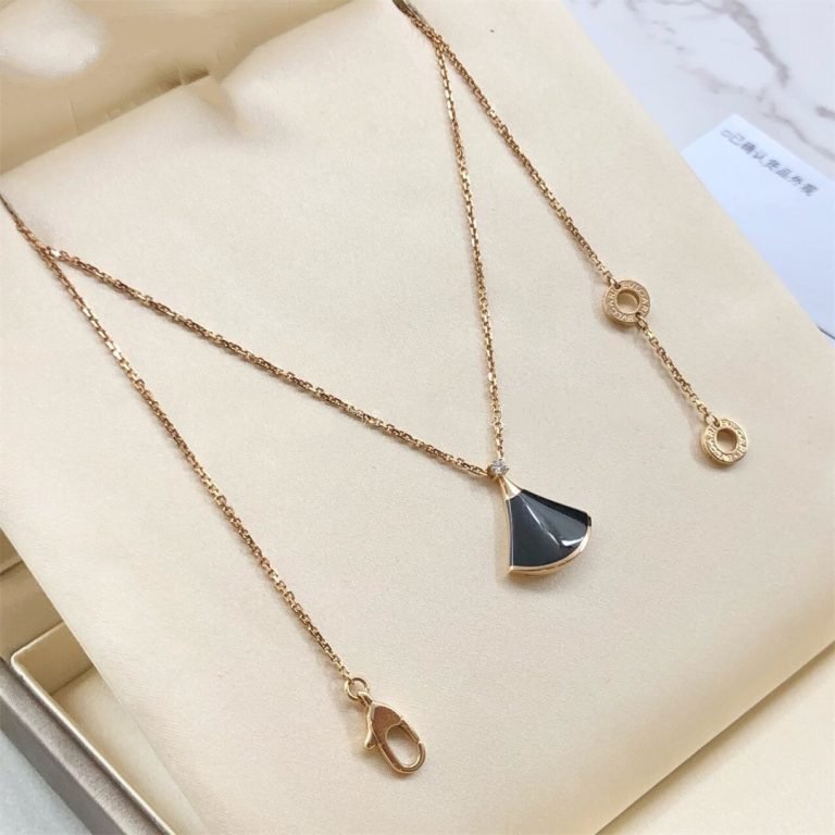 [WZQ]DREAM NECKLACE ONYX 1 DIAMOND