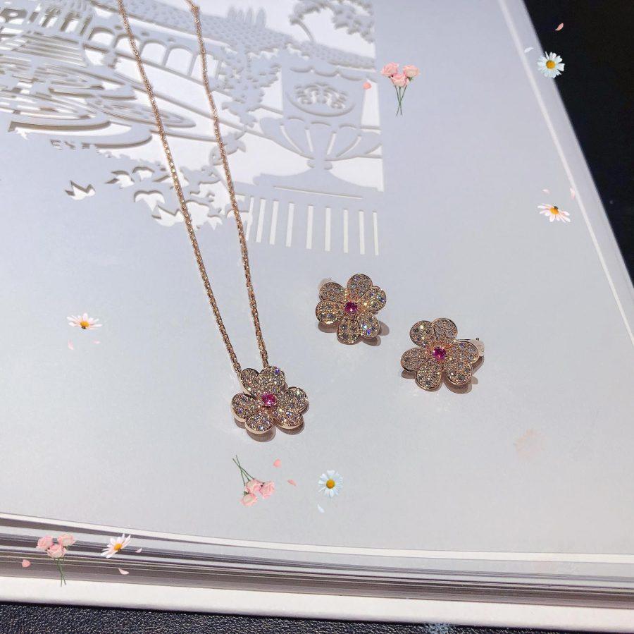 [WZQ]FRIVOLE ROSE GOLD FLOWER DIAMOND NECKLACE