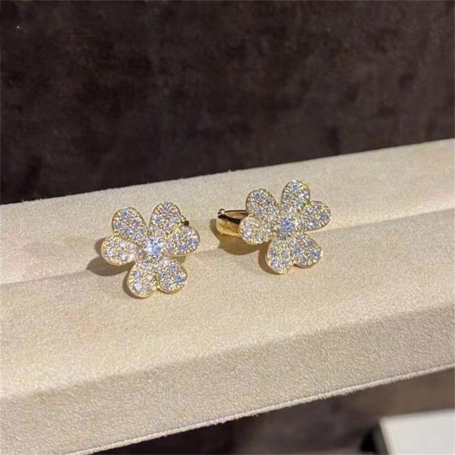 [WZQ]FRIVOLE GOLD FLOWER DIAMOND EARRINGS