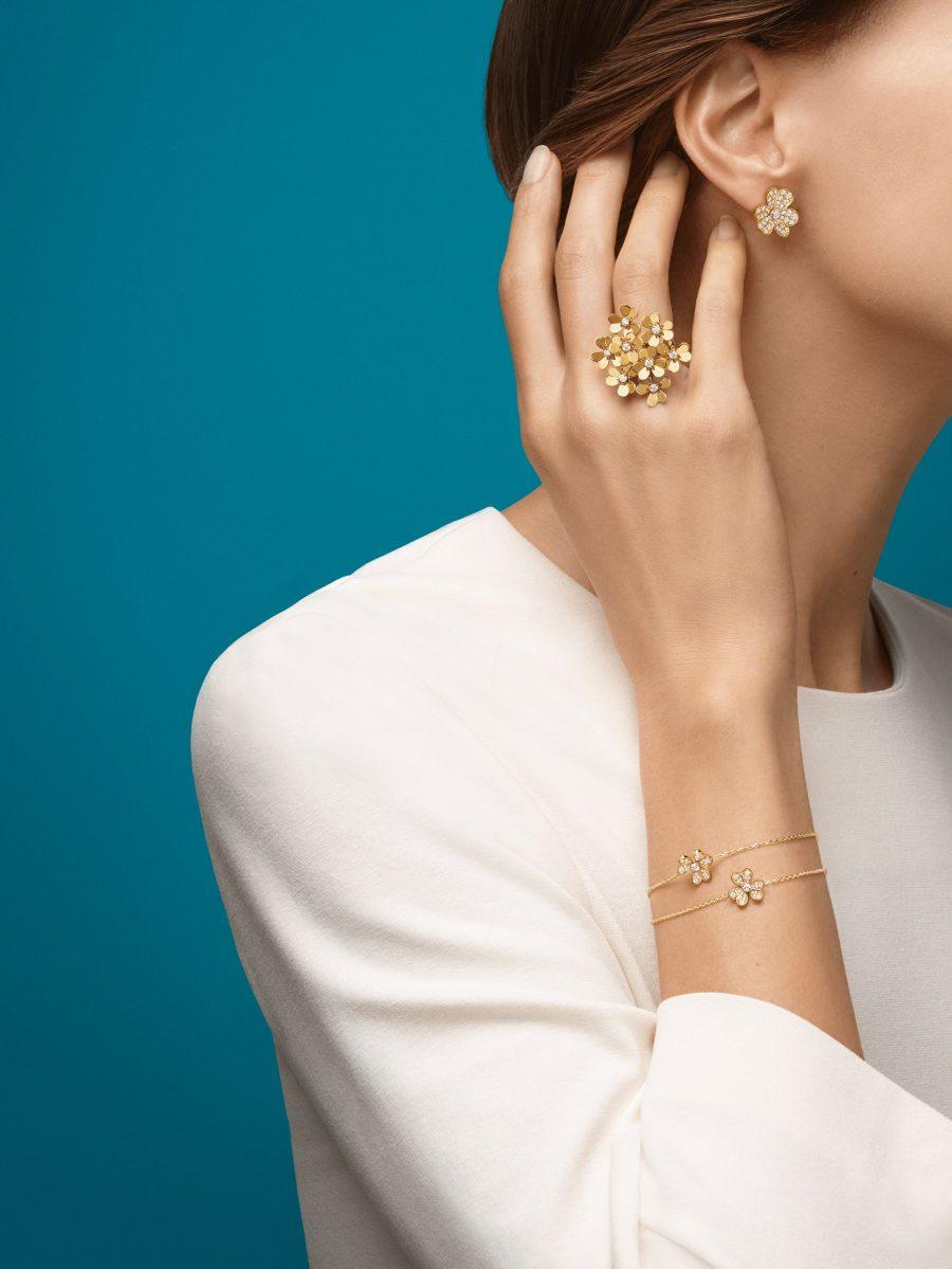 [WZQ]FRIVOLE GOLD FLOWER DIAMOND EARRINGS