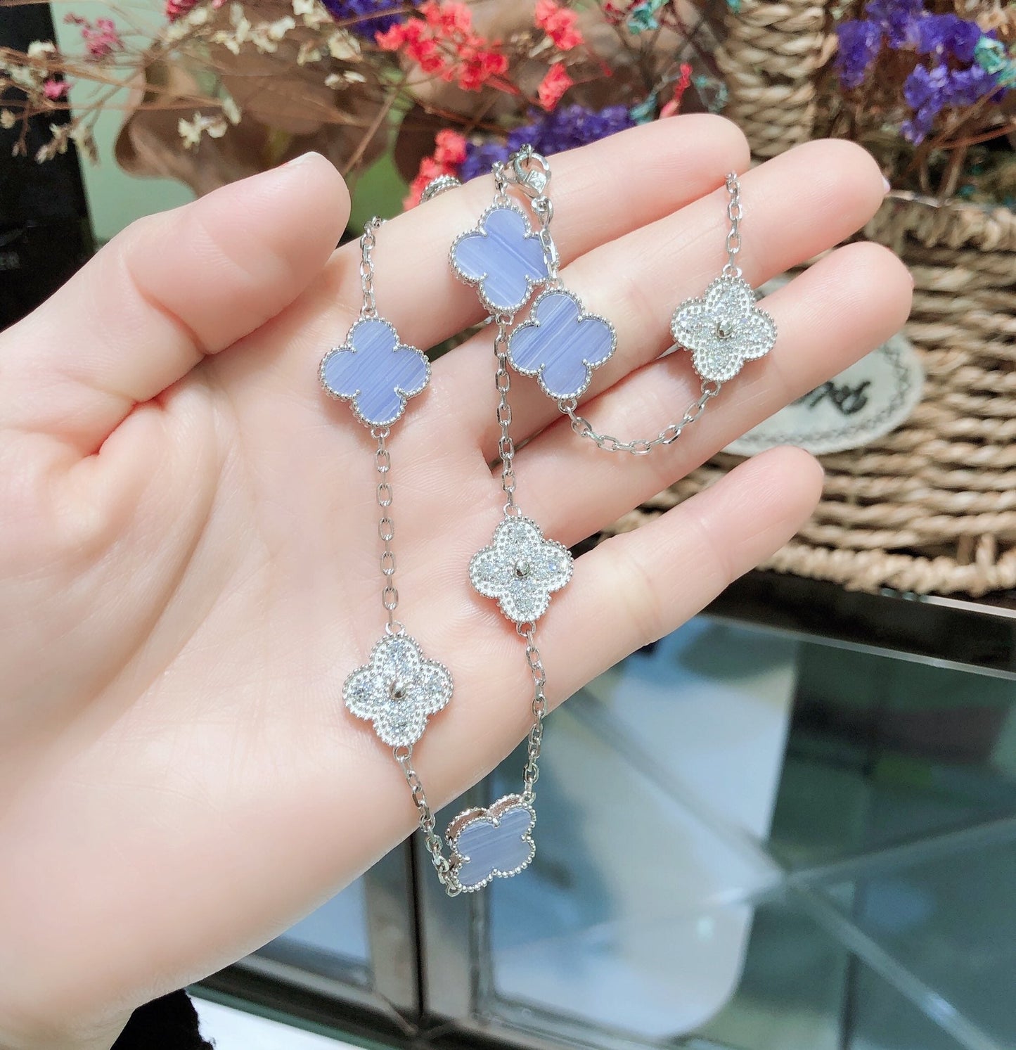 [WZQ]CLOVER 10 MOTIFS CHALCEDONY DIAMONDS SILVER NECKLACE