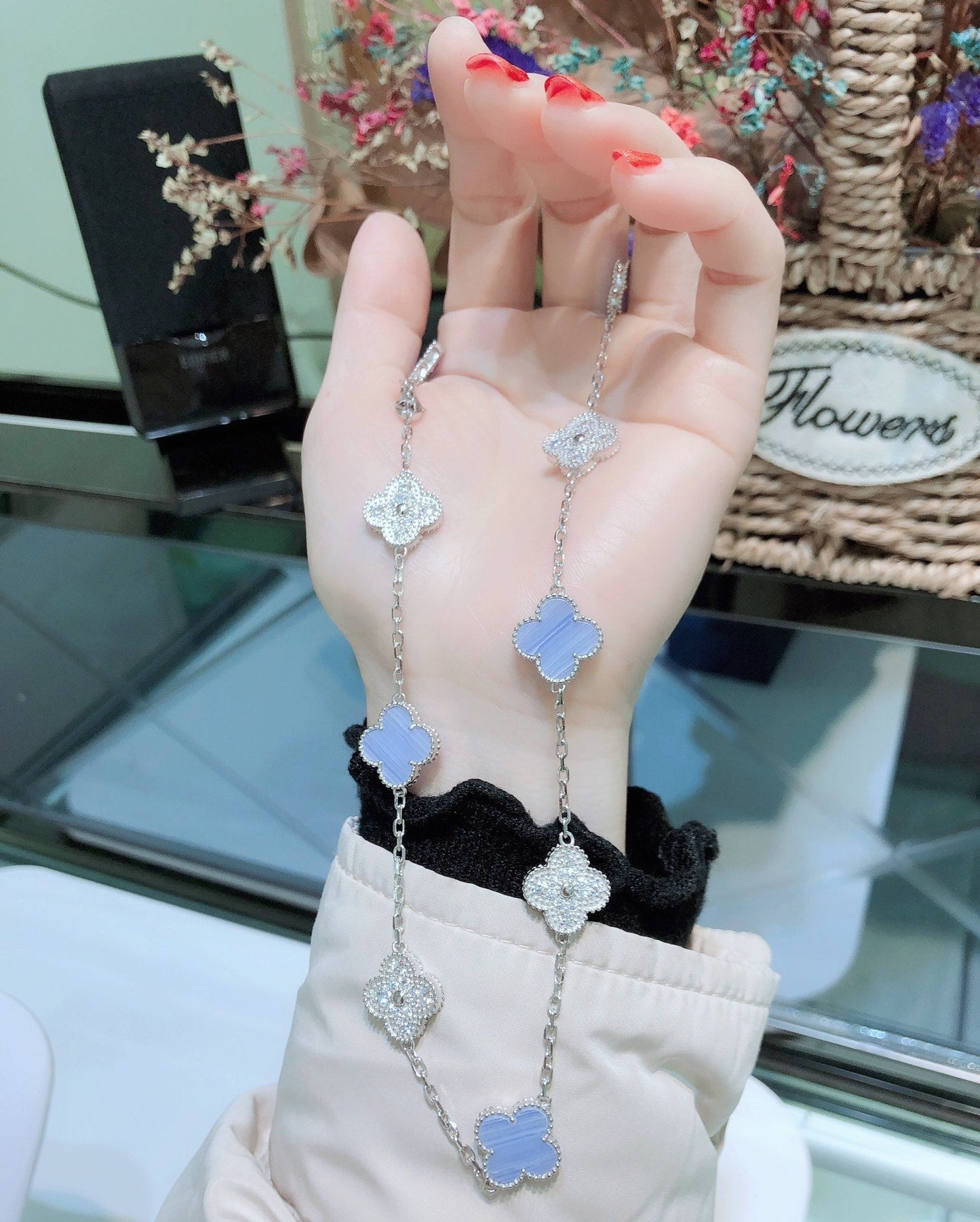 [WZQ]CLOVER 10 MOTIFS CHALCEDONY DIAMONDS SILVER NECKLACE