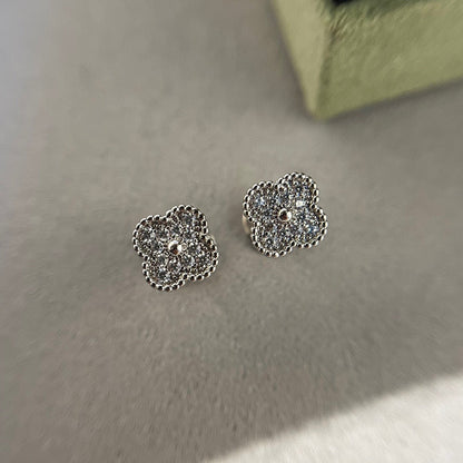 [WZQ]CLOVER MINI DIAMOND STUD EARRINGS